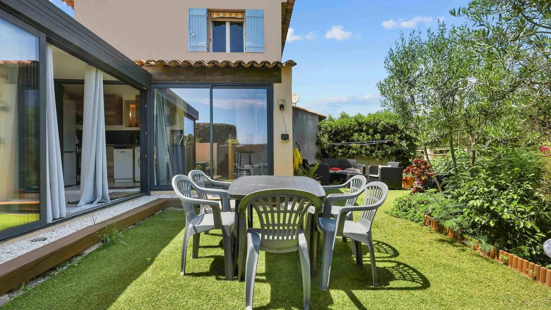 Holiday home Mazet 1 Chambre Avec Jardin Sainte-Maxime